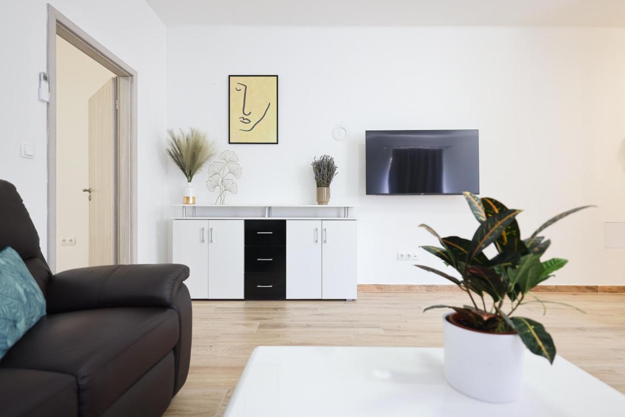 זאדאר Mathilda'S Apartment מראה חיצוני תמונה